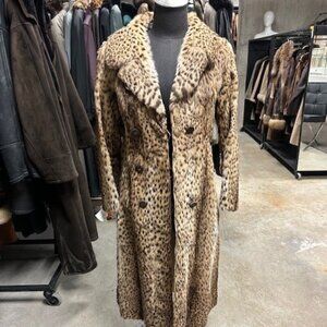 OSLOS CLASSIC SEMIFITTED WITH LEATHER FACING SIZE SMALL WAS 25K,NOW $3900